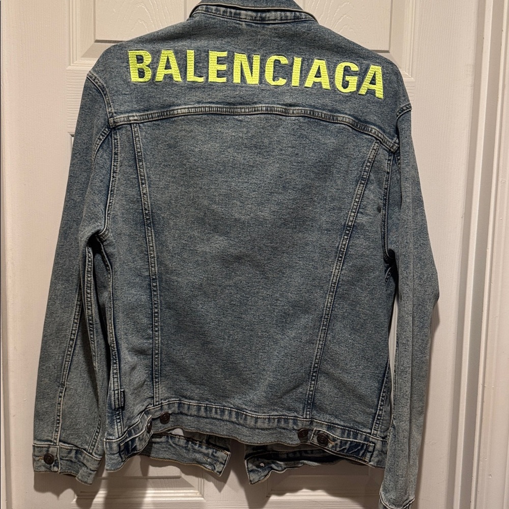 Balenciaga Classic Denim Jacket in Blue. Size 52